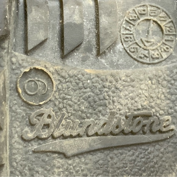 Blundstones steel toe boots - Picture 8 of 8